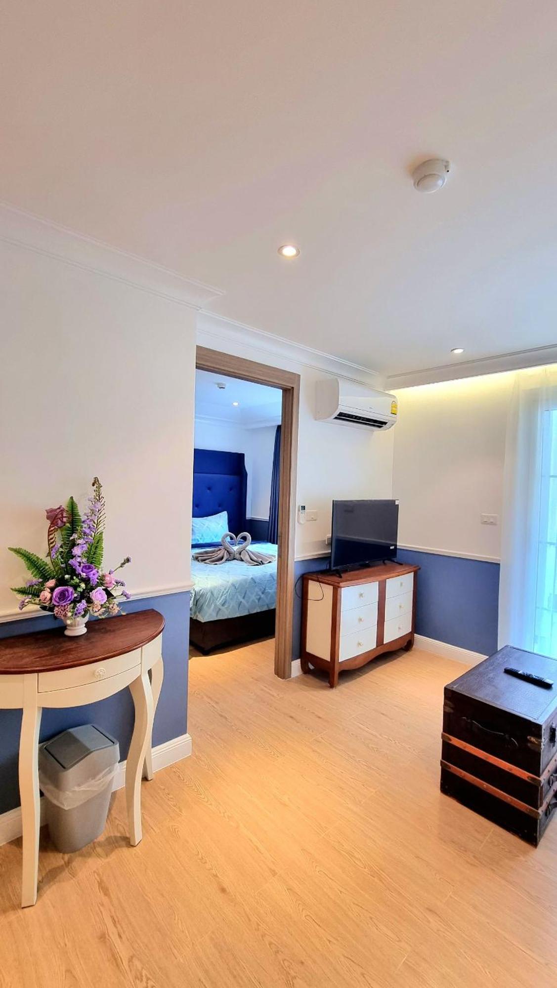 Seven Seas Cote D'Azur Resort Jomtien Na Chom Thian Exterior photo